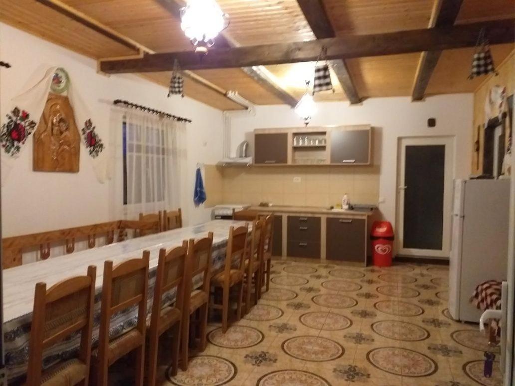 Vila Casa Cupcea Budeşti Exteriér fotografie