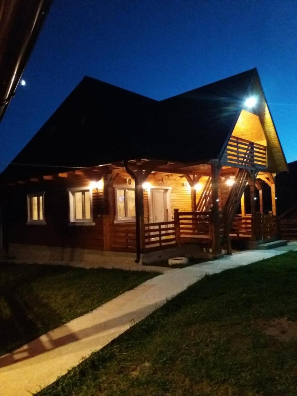 Vila Casa Cupcea Budeşti Exteriér fotografie