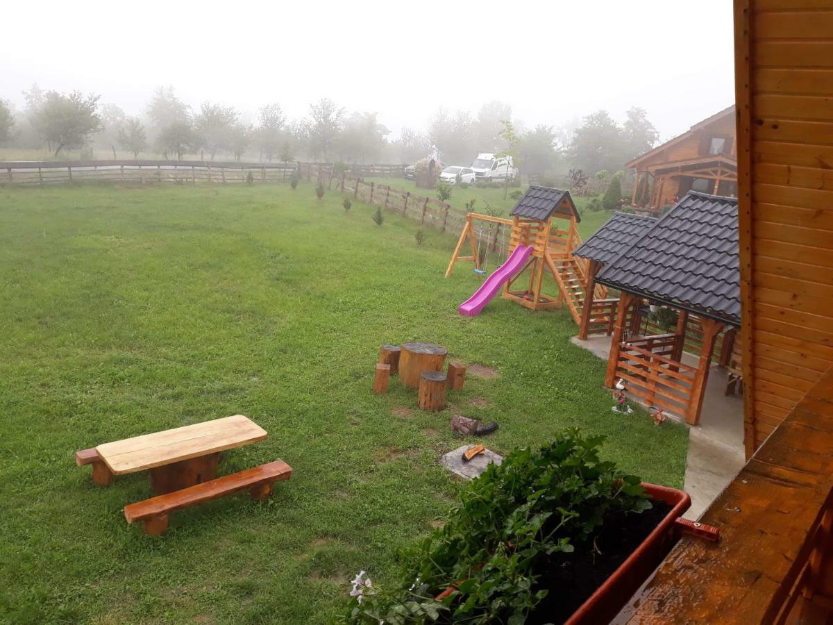 Vila Casa Cupcea Budeşti Exteriér fotografie